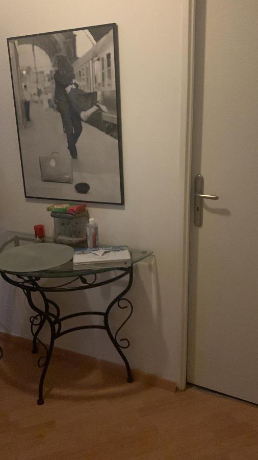 Appartement Chambre Proche De La Defense à Courbevoie Extérieur photo